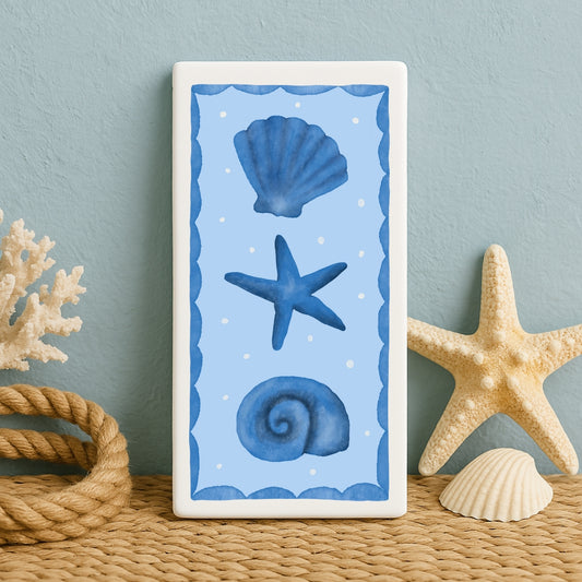 Tegeltje met illustratie - 7.5x15 cm - Blauwe Schelpen
